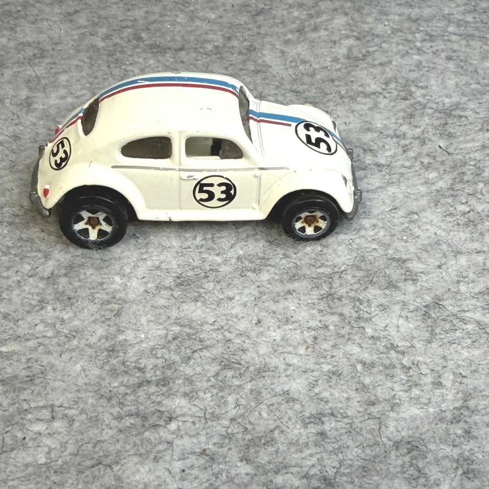 Hot Wheels 1988 Volkswagen Beetle Herbie The Love Bug 53 White Diecast Car